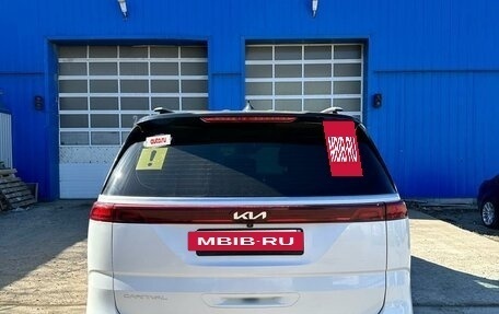 KIA Carnival, 2021 год, 2 400 000 рублей, 2 фотография