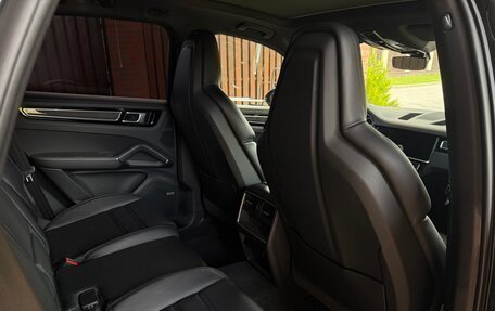 Porsche Cayenne III, 2018 год, 8 500 000 рублей, 26 фотография
