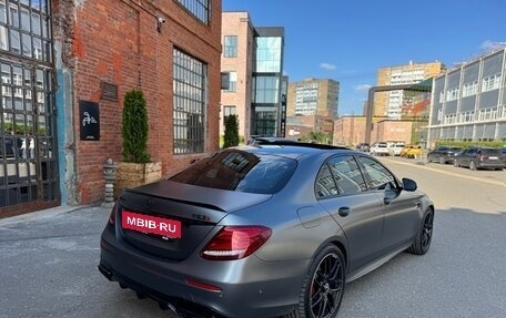Mercedes-Benz E-Класс AMG, 2017 год, 7 000 000 рублей, 4 фотография