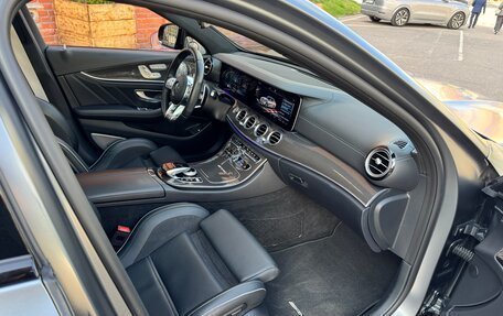 Mercedes-Benz E-Класс AMG, 2017 год, 7 000 000 рублей, 15 фотография