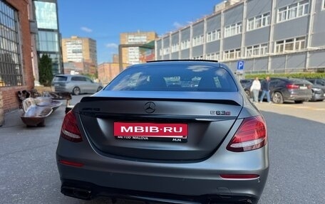 Mercedes-Benz E-Класс AMG, 2017 год, 7 000 000 рублей, 18 фотография