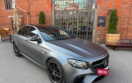 Mercedes-Benz E-Класс AMG, 2017 год, 7 000 000 рублей, 21 фотография