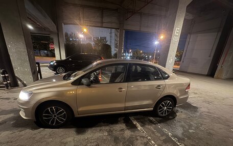 Volkswagen Polo VI (EU Market), 2016 год, 700 000 рублей, 2 фотография
