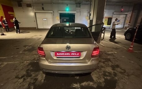 Volkswagen Polo VI (EU Market), 2016 год, 700 000 рублей, 4 фотография