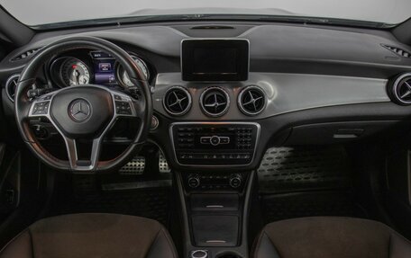 Mercedes-Benz GLA, 2015 год, 2 150 000 рублей, 13 фотография