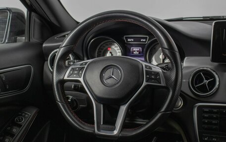 Mercedes-Benz GLA, 2015 год, 2 150 000 рублей, 15 фотография