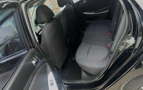 Hyundai Solaris II рестайлинг, 2011 год, 860 000 рублей, 9 фотография
