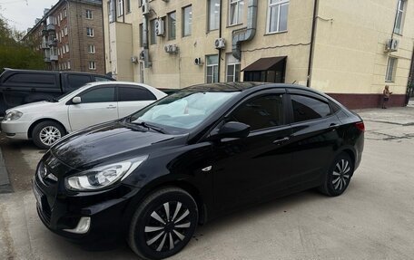 Hyundai Solaris II рестайлинг, 2011 год, 860 000 рублей, 6 фотография