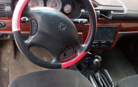Dodge Stratus II, 2004 год, 300 000 рублей, 4 фотография