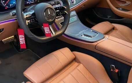 Mercedes-Benz E-Класс, 2021 год, 6 000 000 рублей, 5 фотография