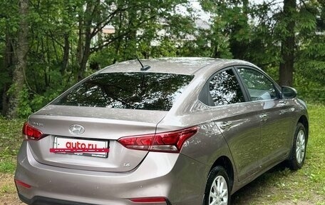 Hyundai Solaris II рестайлинг, 2018 год, 1 180 000 рублей, 4 фотография