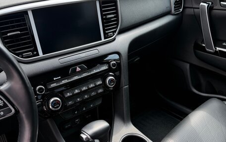 KIA Sportage IV рестайлинг, 2021 год, 2 700 000 рублей, 12 фотография
