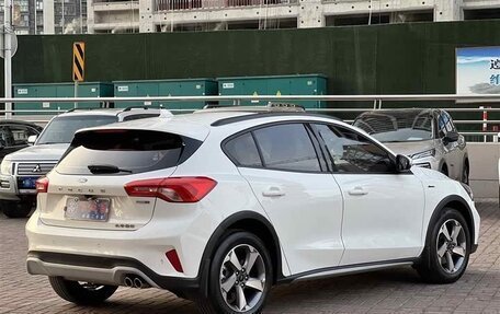 Ford Focus IV, 2022 год, 1 340 334 рублей, 2 фотография
