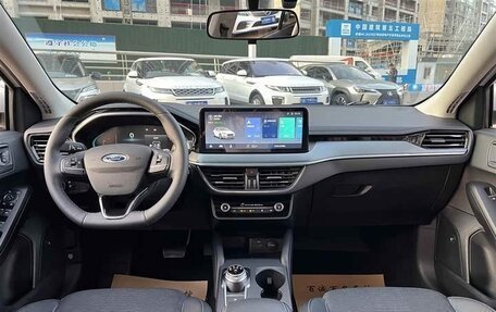 Ford Focus IV, 2022 год, 1 340 334 рублей, 7 фотография
