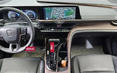 Toyota Crown, 2023 год, 4 423 023 рублей, 13 фотография