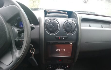 Renault Duster I рестайлинг, 2017 год, 1 340 000 рублей, 3 фотография
