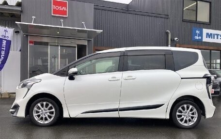 Toyota Sienta II, 2021 год, 1 336 810 рублей, 7 фотография
