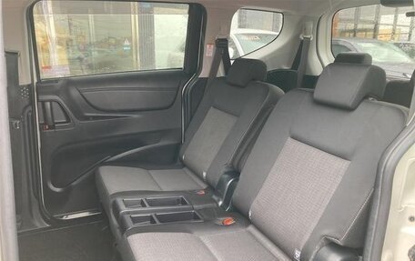 Toyota Sienta II, 2021 год, 1 336 810 рублей, 21 фотография