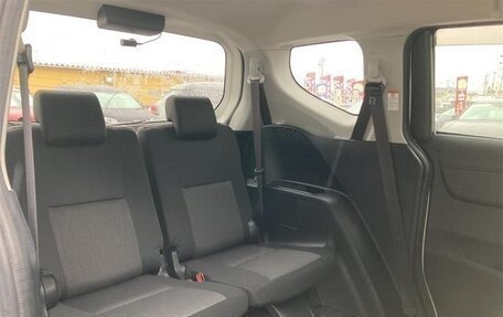 Toyota Sienta II, 2021 год, 1 336 810 рублей, 23 фотография
