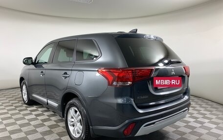 Mitsubishi Outlander III рестайлинг 3, 2019 год, 2 219 000 рублей, 7 фотография