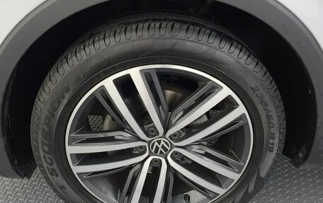 Volkswagen Tiguan II, 2021 год, 2 821 201 рублей, 5 фотография