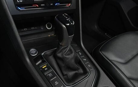 Volkswagen Tiguan II, 2021 год, 2 821 201 рублей, 9 фотография