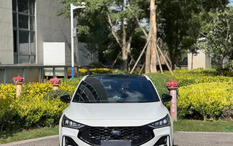 Ford Focus IV, 2022 год, 1 737 111 рублей, 2 фотография