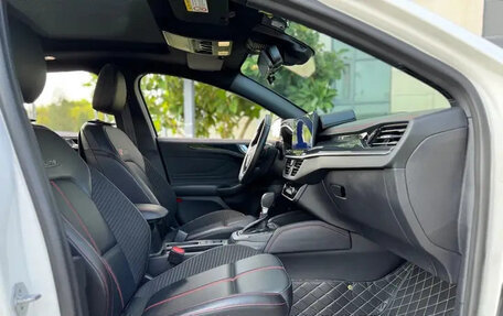 Ford Focus IV, 2022 год, 1 737 111 рублей, 5 фотография