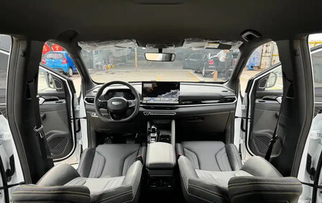 Geely Coolray I, 2025 год, 1 700 000 рублей, 8 фотография