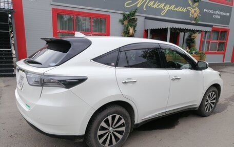 Toyota Harrier, 2016 год, 2 600 000 рублей, 2 фотография