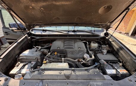 Toyota Land Cruiser Prado 150 рестайлинг 2, 2011 год, 2 400 000 рублей, 4 фотография