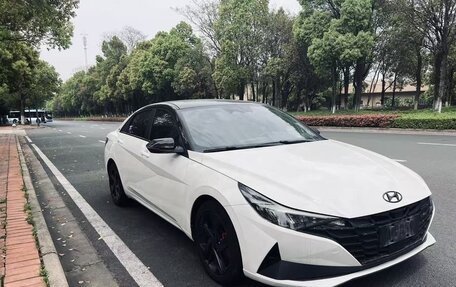 Hyundai Elantra, 2021 год, 1 250 000 рублей, 3 фотография
