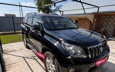 Toyota Land Cruiser Prado 150 рестайлинг 2, 2011 год, 2 400 000 рублей, 17 фотография