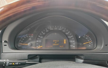 Mercedes-Benz G-Класс W463 рестайлинг _ii, 2001 год, 2 950 000 рублей, 8 фотография