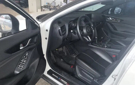 Mazda CX-4, 2021 год, 1 525 000 рублей, 5 фотография