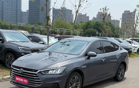 BYD Qin, 2021 год, 1 030 000 рублей, 1 фотография