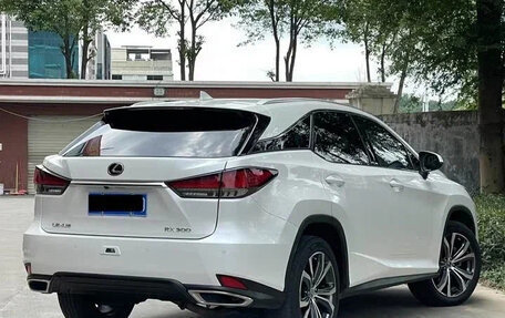 Lexus RX IV рестайлинг, 2022 год, 4 294 010 рублей, 2 фотография