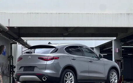 Alfa Romeo Stelvio, 2022 год, 3 025 810 рублей, 4 фотография