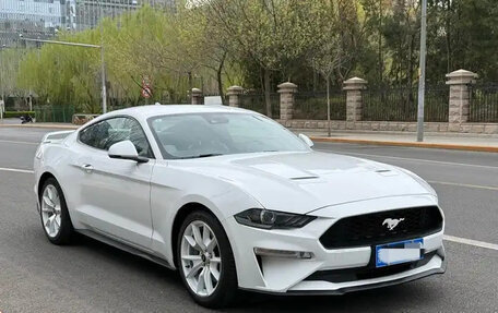 Ford Mustang VI рестайлинг, 2022 год, 4 171 111 рублей, 3 фотография