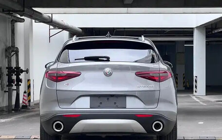 Alfa Romeo Stelvio, 2022 год, 3 025 810 рублей, 5 фотография