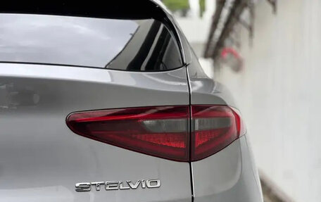 Alfa Romeo Stelvio, 2022 год, 3 025 810 рублей, 8 фотография