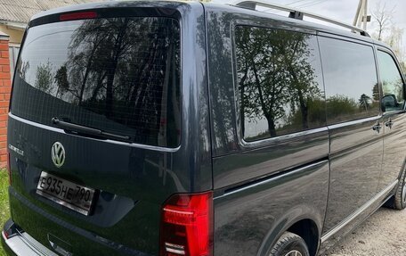 Volkswagen Caravelle T6 рестайлинг, 2021 год, 5 900 000 рублей, 4 фотография