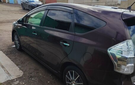 Toyota Prius Alpha I (ZVW40/41), 2013 год, 1 400 000 рублей, 5 фотография