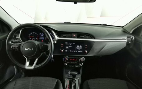 KIA Rio IV, 2021 год, 1 595 000 рублей, 11 фотография