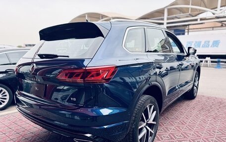 Volkswagen Touareg III, 2022 год, 5 260 000 рублей, 6 фотография