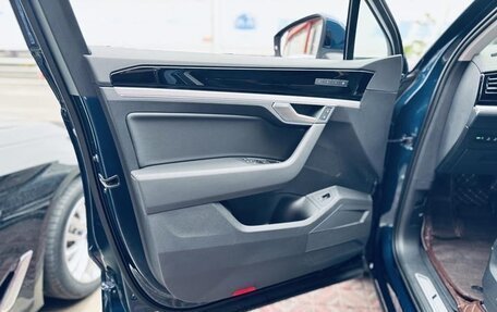 Volkswagen Touareg III, 2022 год, 5 260 000 рублей, 15 фотография