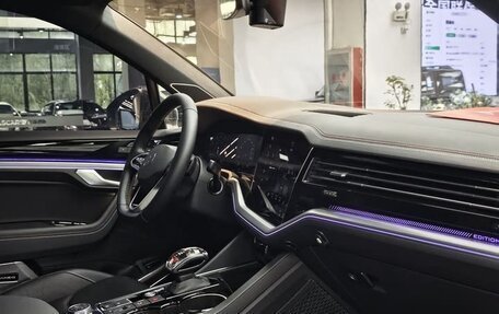 Volkswagen Touareg III, 2022 год, 6 400 000 рублей, 9 фотография