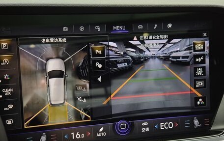 Volkswagen Touareg III, 2022 год, 6 400 000 рублей, 14 фотография