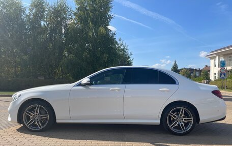 Mercedes-Benz E-Класс, 2019 год, 3 480 000 рублей, 4 фотография