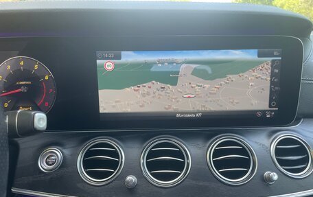 Mercedes-Benz E-Класс, 2019 год, 3 480 000 рублей, 11 фотография